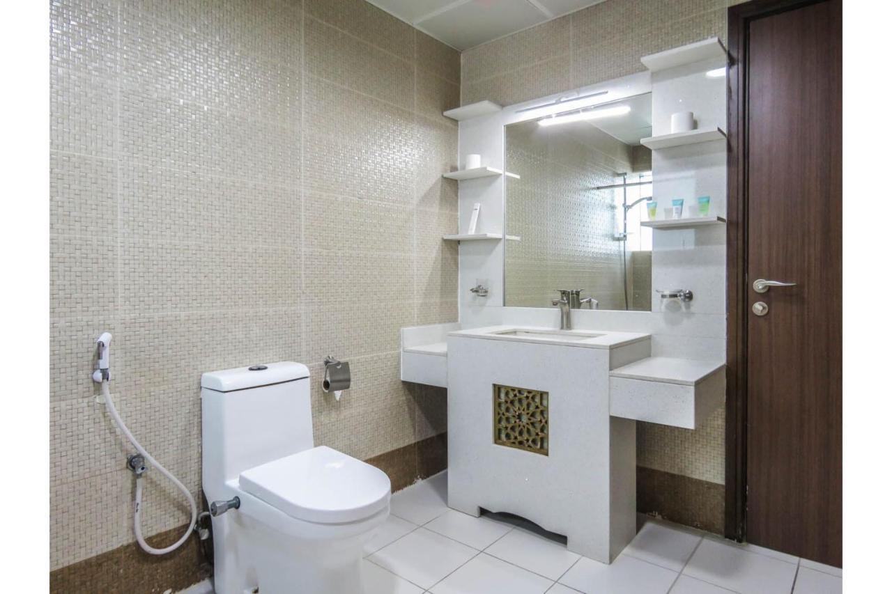 Bareen Hotel Аджман Экстерьер фото